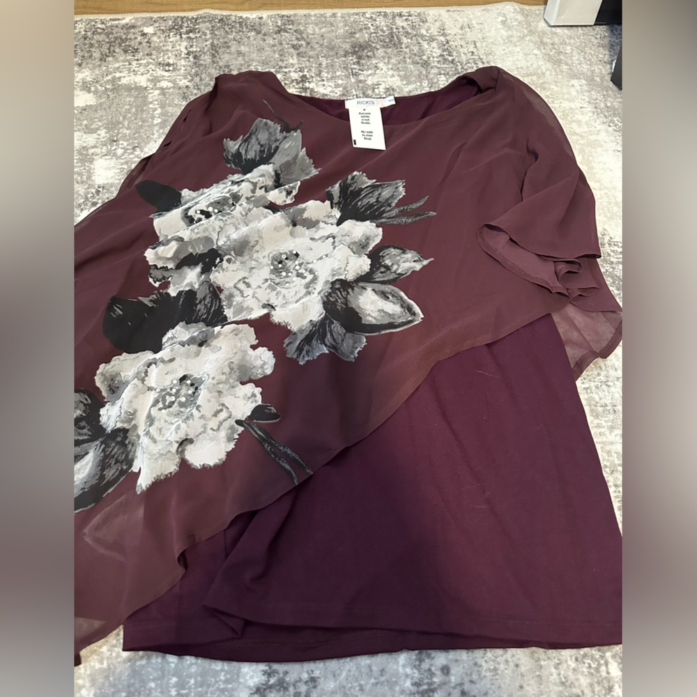 ❤️Ricki's Deep Burgundy Blouse❤️